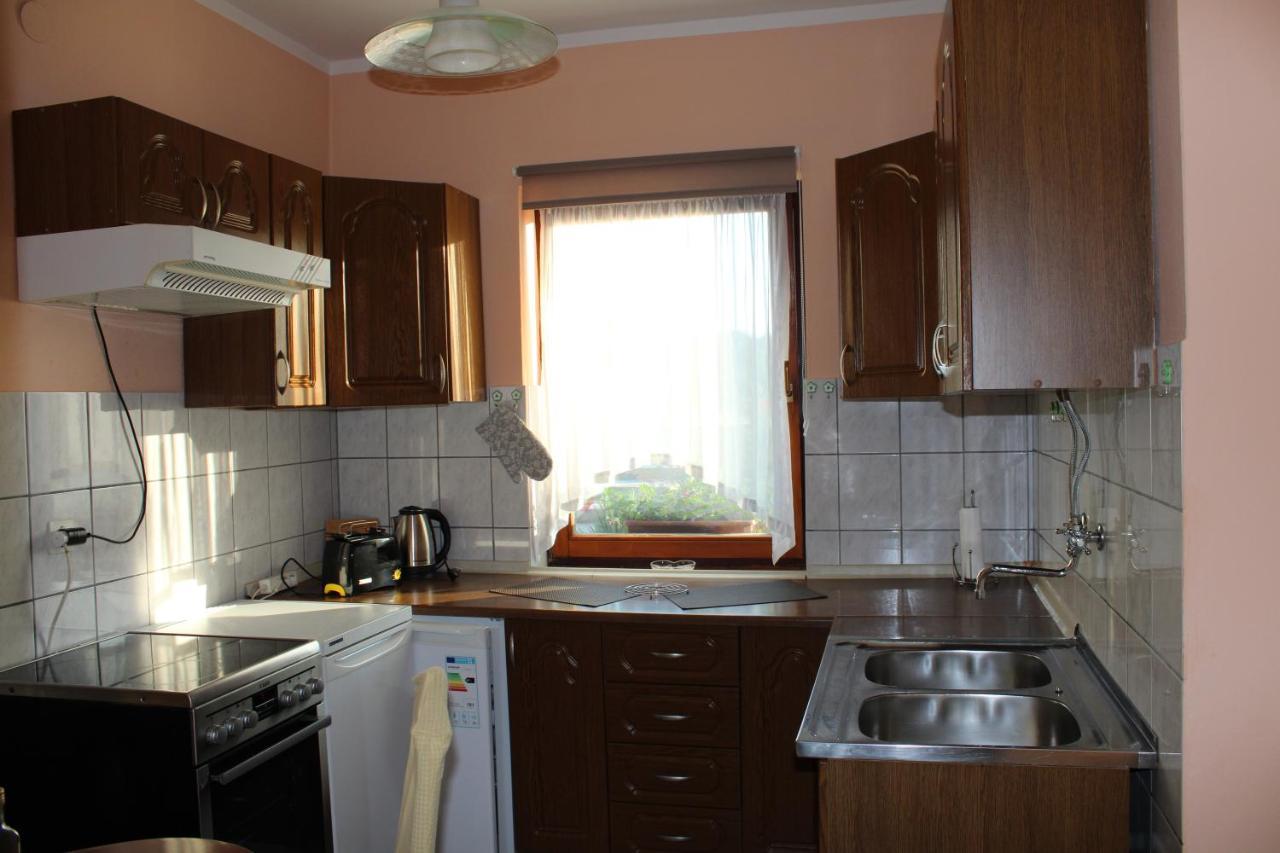 Studio Apartment Ivona & Tin สลูน ภายนอก รูปภาพ