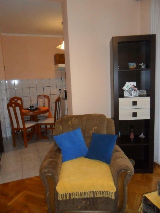 Studio Apartment Ivona & Tin สลูน ภายนอก รูปภาพ
